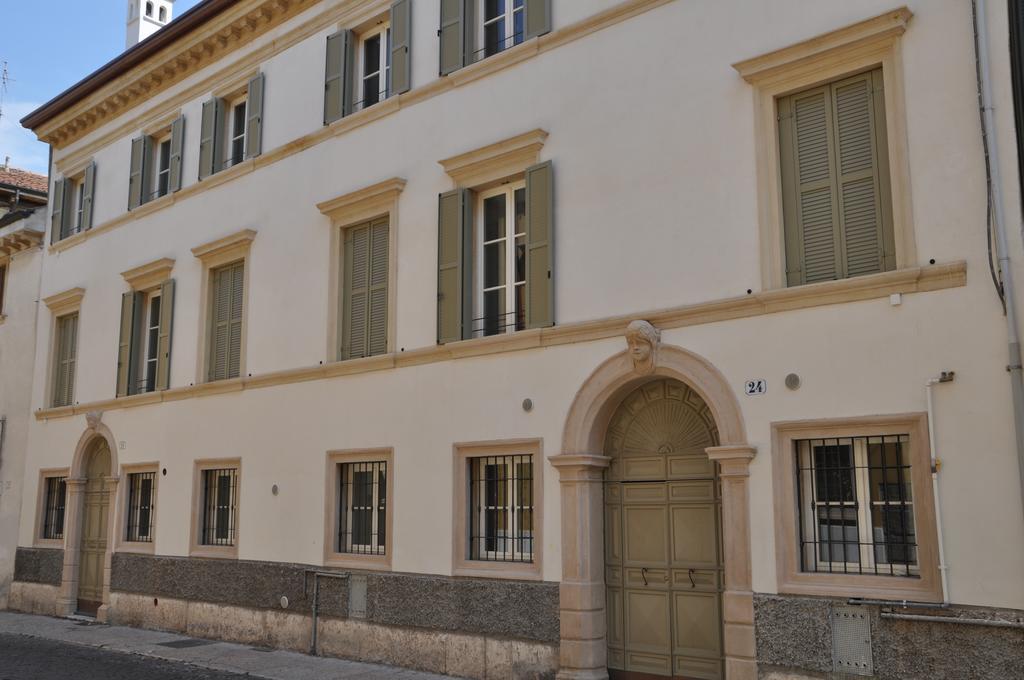 Verona White Lodge Екстер'єр фото